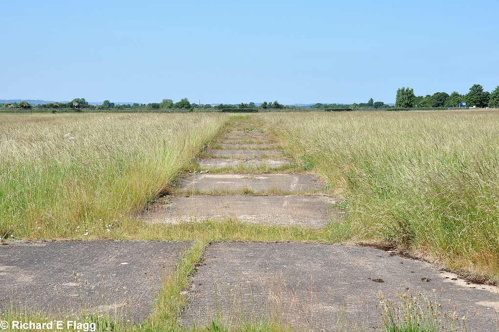 007Airfield & Technical Site. Trackway near the airship sheds - 25 June 2010.png