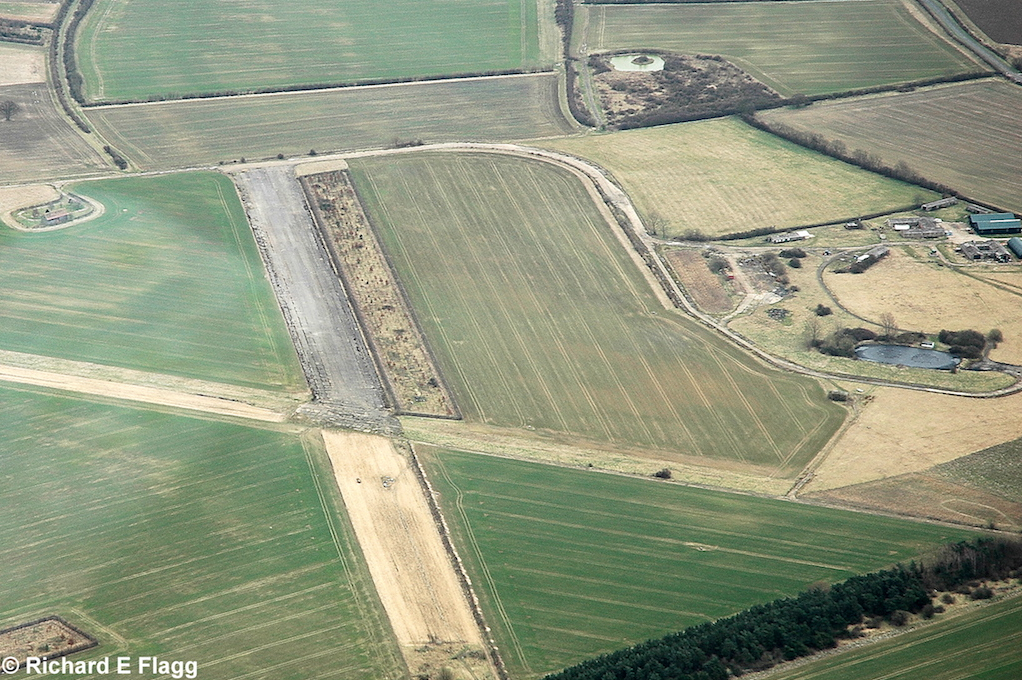 004Aerial View3. RAF Tempsford Airfield - 14 March 2009.png