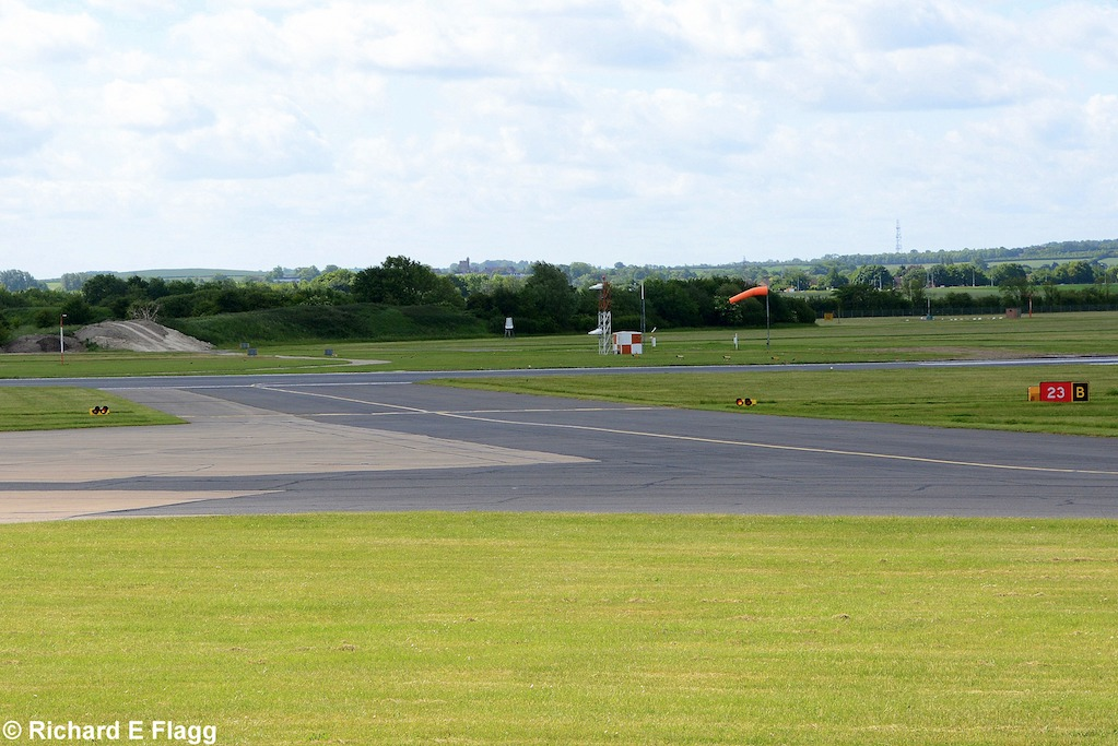006Taxiway B. Looking south east towards runway 05:23 - 6 June 2015.png