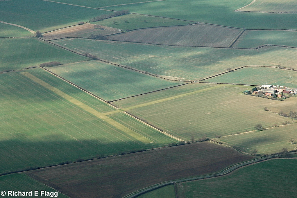 Aerial View of Conington : Hall Farm Airfield - 14 March 2009.png