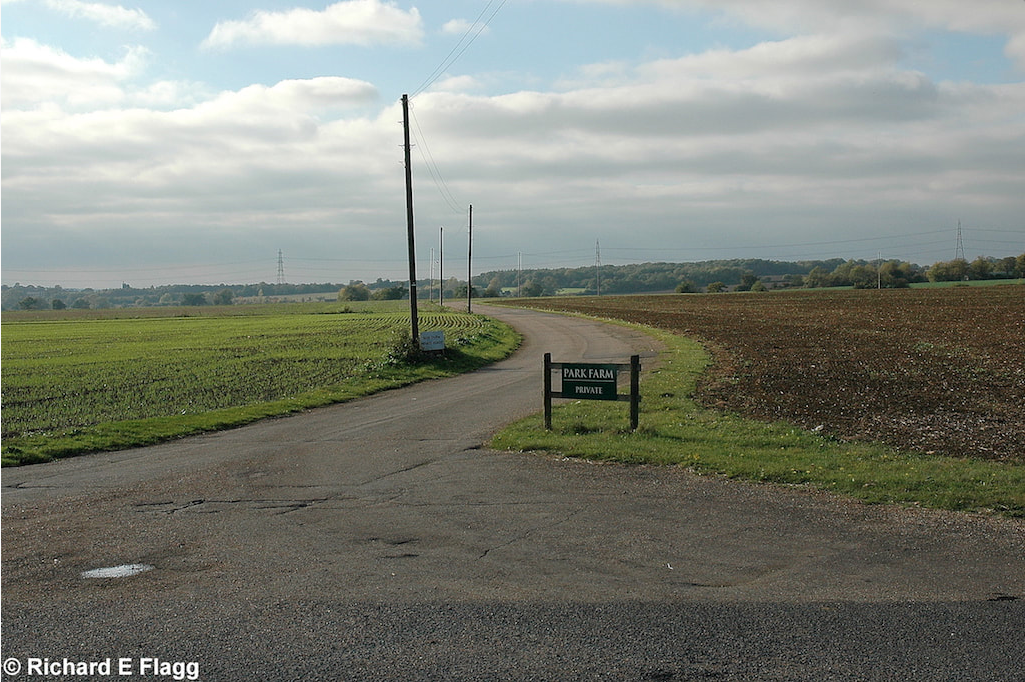003Taxiway at the south of the airfield. Looking north west from the B1052 road - 13 October 2007.png