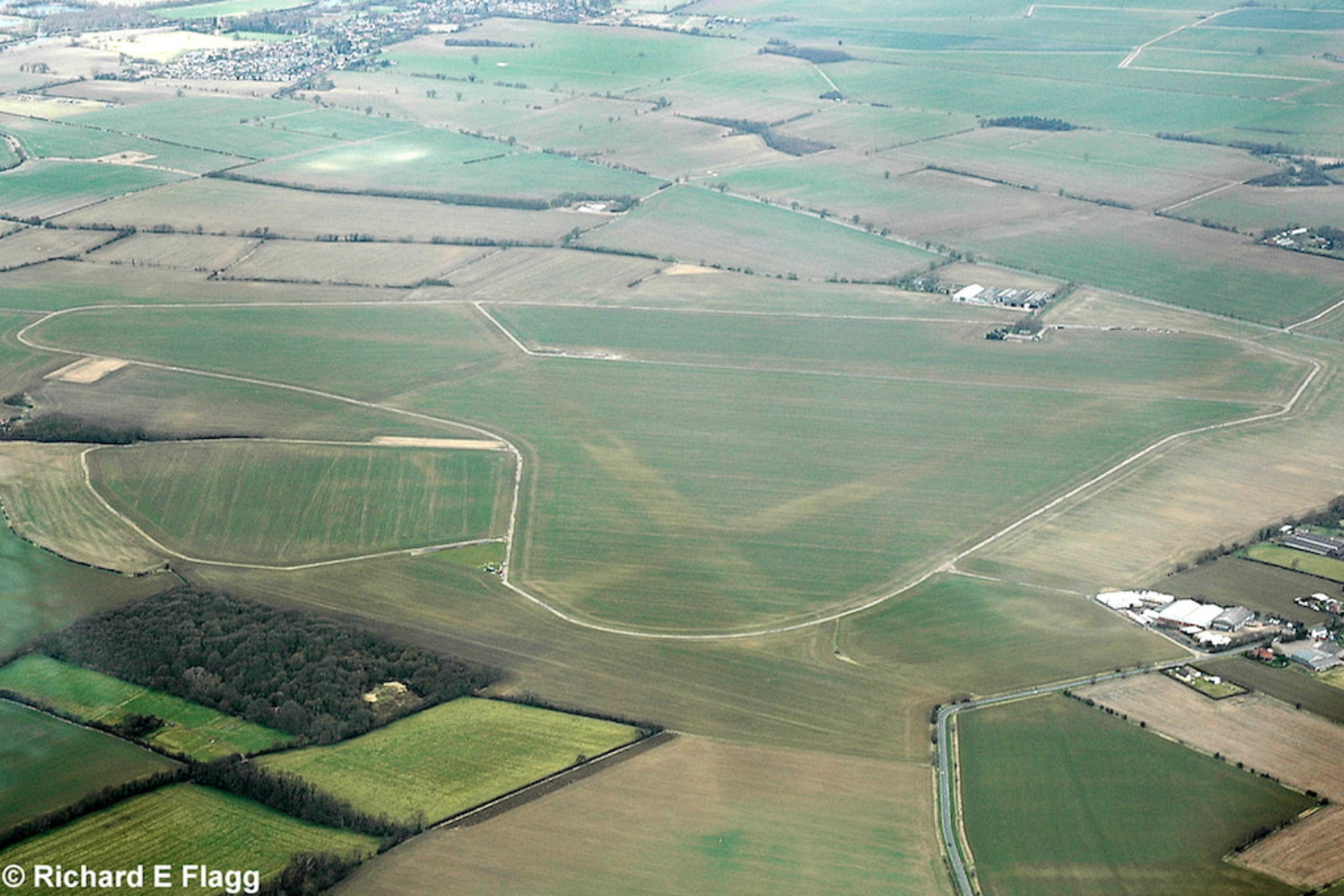 014Aerial View of RAF Graveley Airfield - 14 March 2009.png