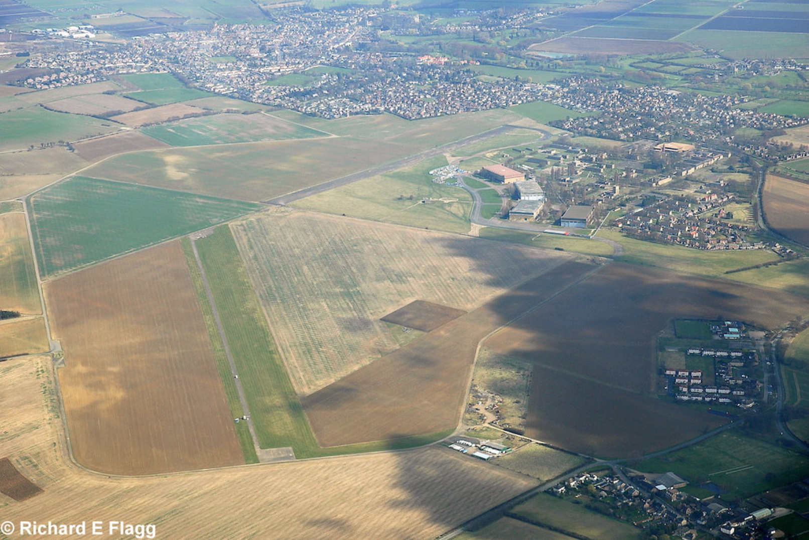 012Aerial View of RAF Upwood Airfield - 22 March 2009.png