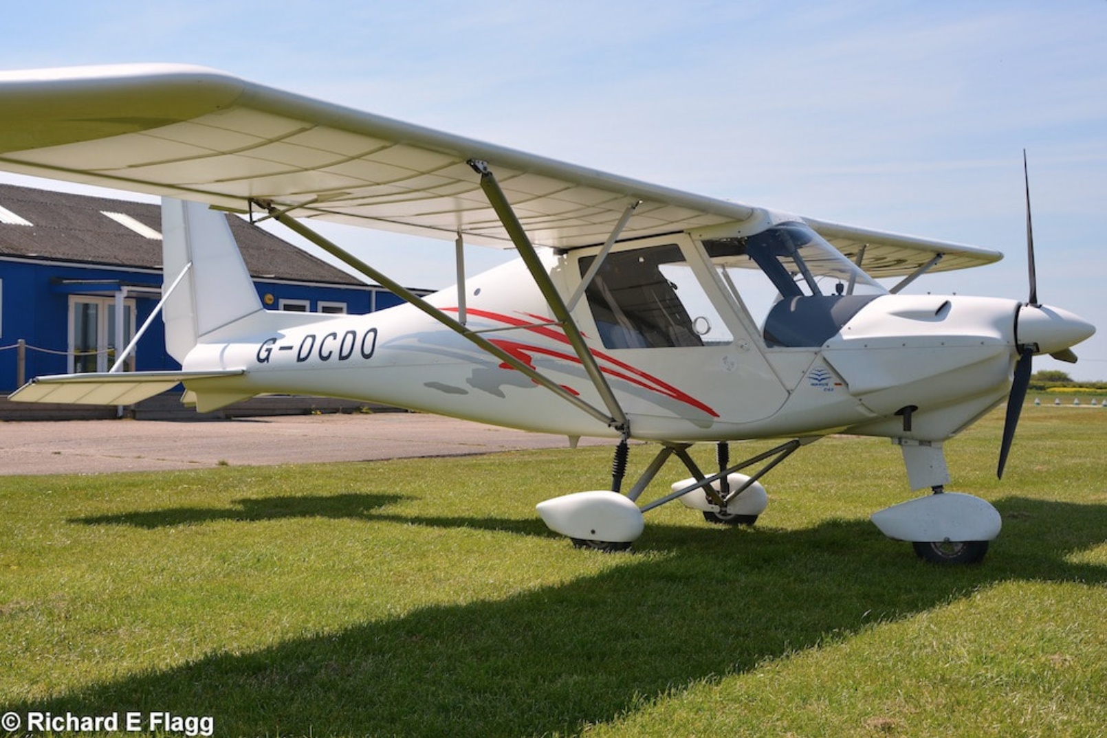 004Comco Ikarus C42 FB80 (G-DCDO) - 5 May 2016.png