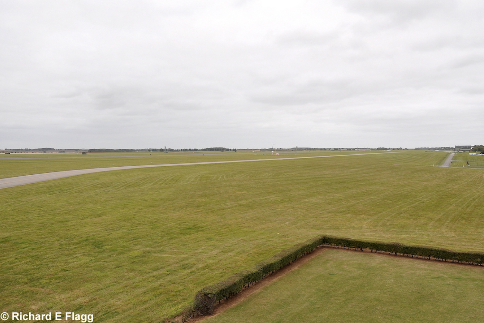 008Looking south west over Cranwell Airfield from the Control Tower - 17 September 2009.png