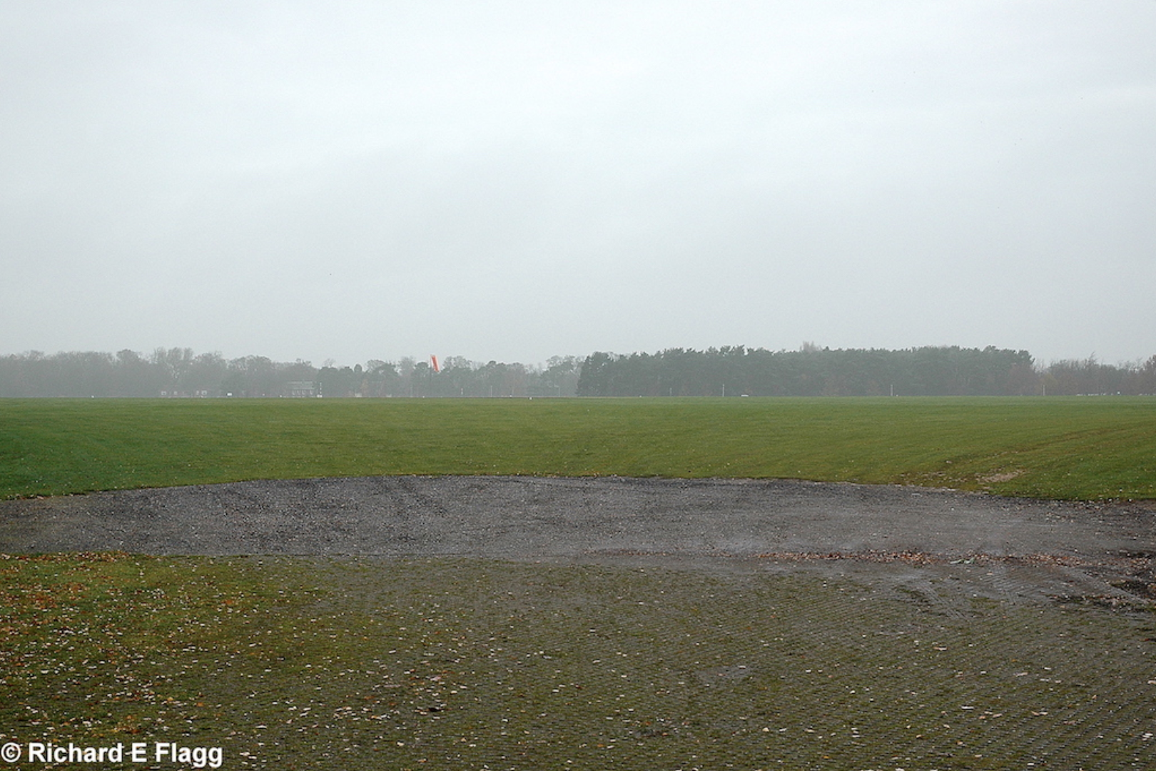 009Looking north over Cranwell North Airfield - 27 November 2007.png