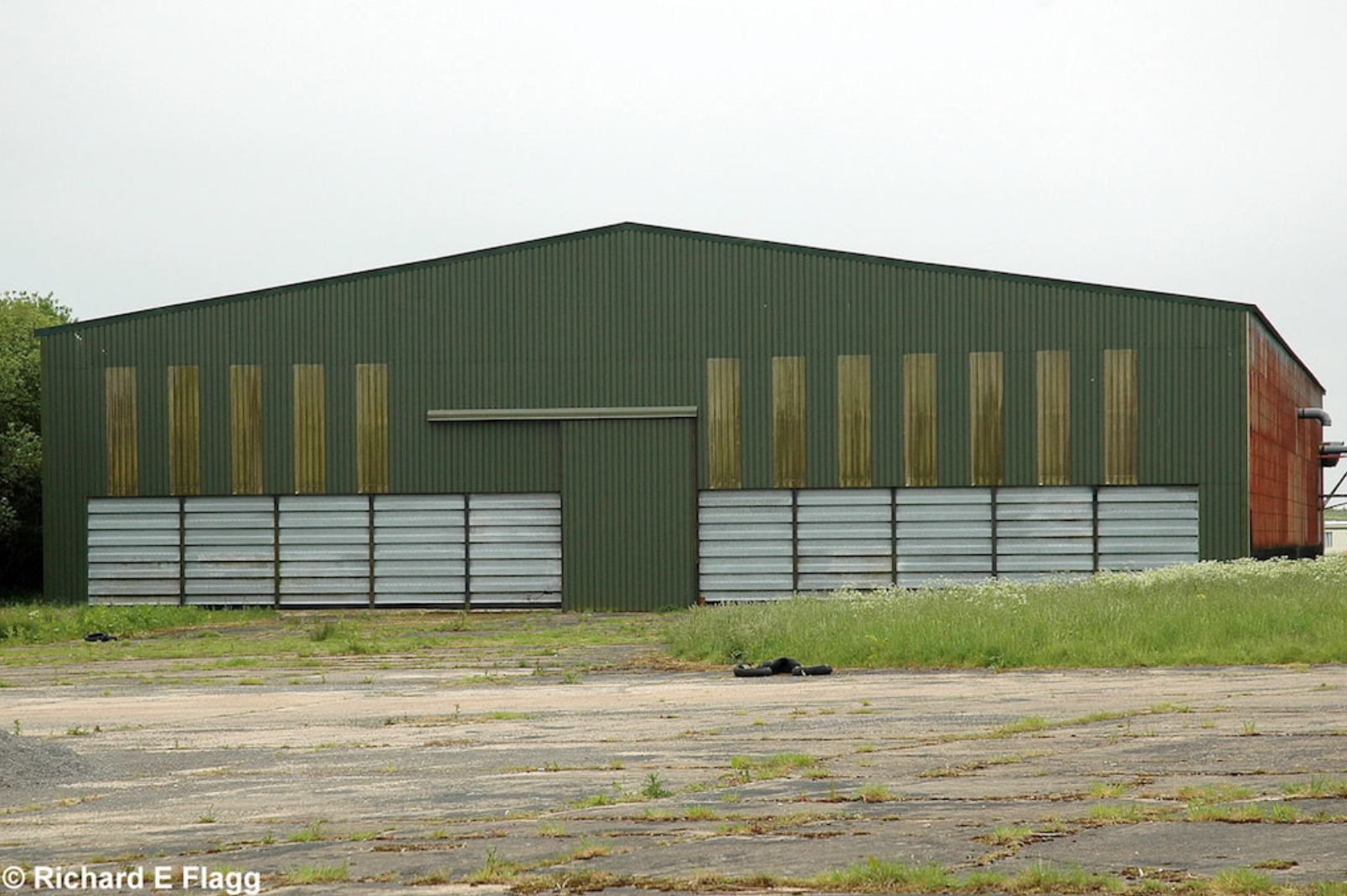 010T2 Type Aircraft Shed 4 - 25 May 2007.png