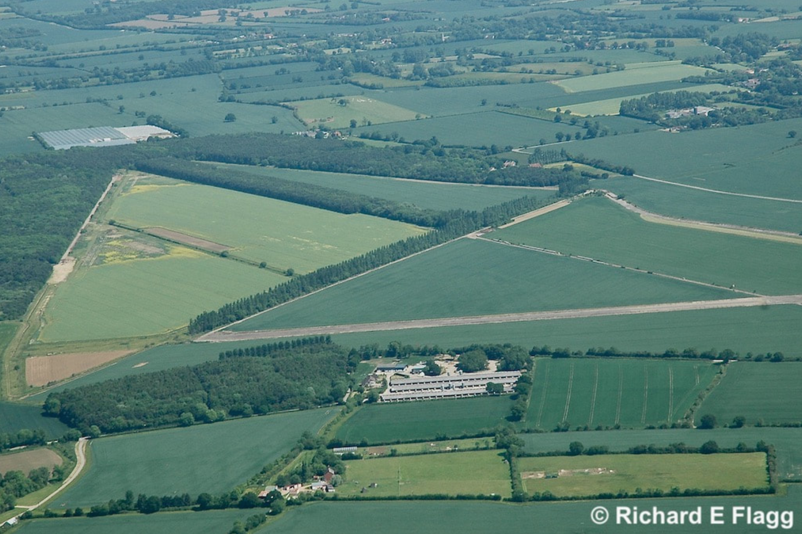 005Aerial View 2 of RAF Hardwick Airfield - 31 May 2009.png
